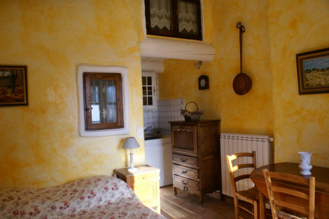 Chambre D'Hotes La Chenaie Venasque Exterior foto